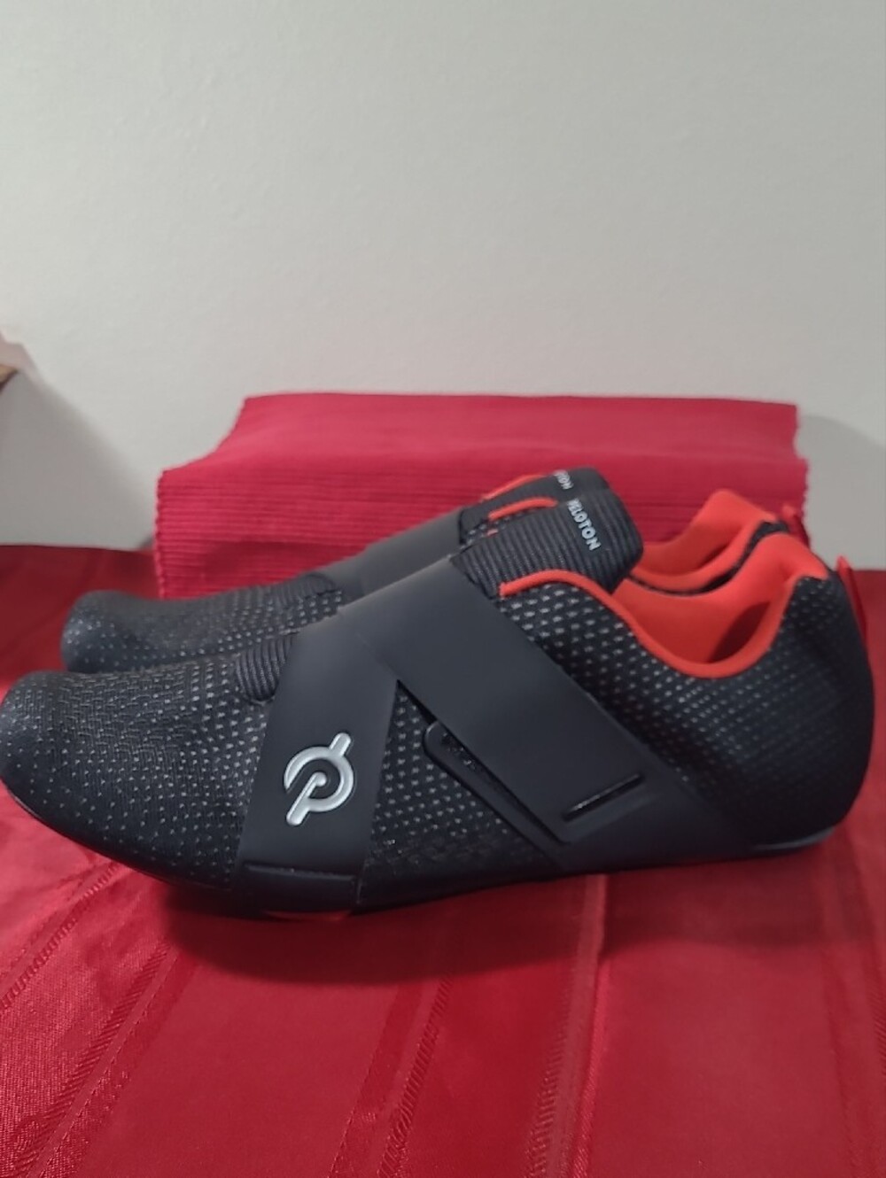Peloton Black Altos Cycling Shoes with Red Accents - Picture 6 of 10